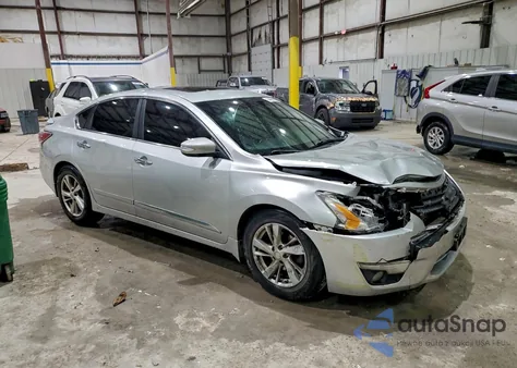 2015 Nissan Altima 2.5 z USA, uszkodzony, nr VIN 1N4AL3AP2FC190101